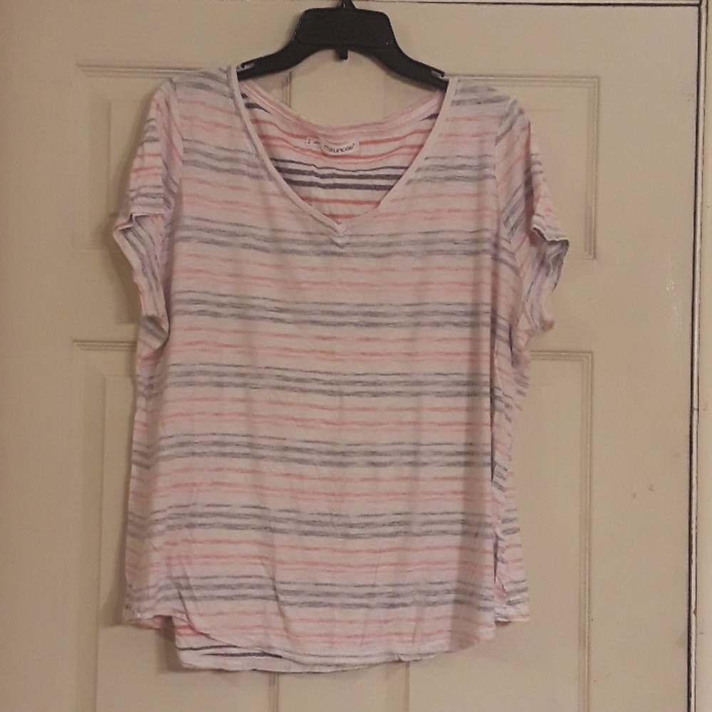 Maurice's size 2 Striped T- shirt